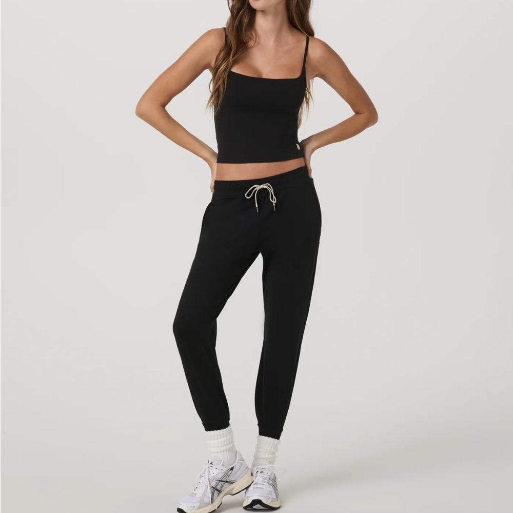 Vuori performance jogger black heather